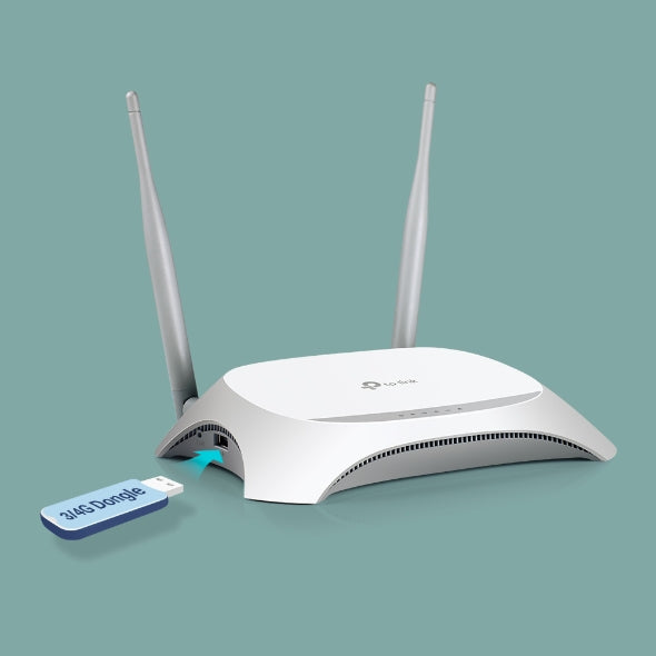 White TP-Link WiFi router with two antennas and a 3/4G dongle being plugged in from the side
